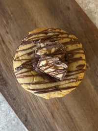 Caramel Peanut Cookie Pie